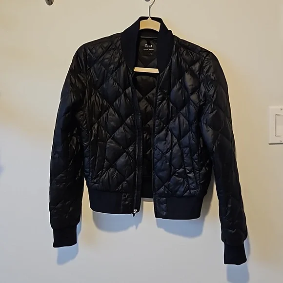 Aritzia TNA League Jacket - Picture 1 of 4